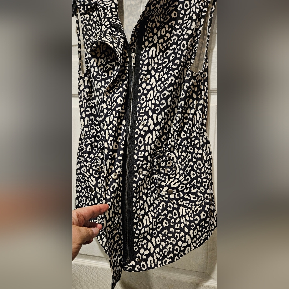 ODDY TOP/VEST - Picture 2 of 3
